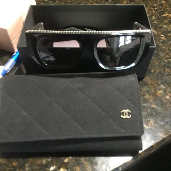 Chanel Sunglasses New - Picture 6 of 8